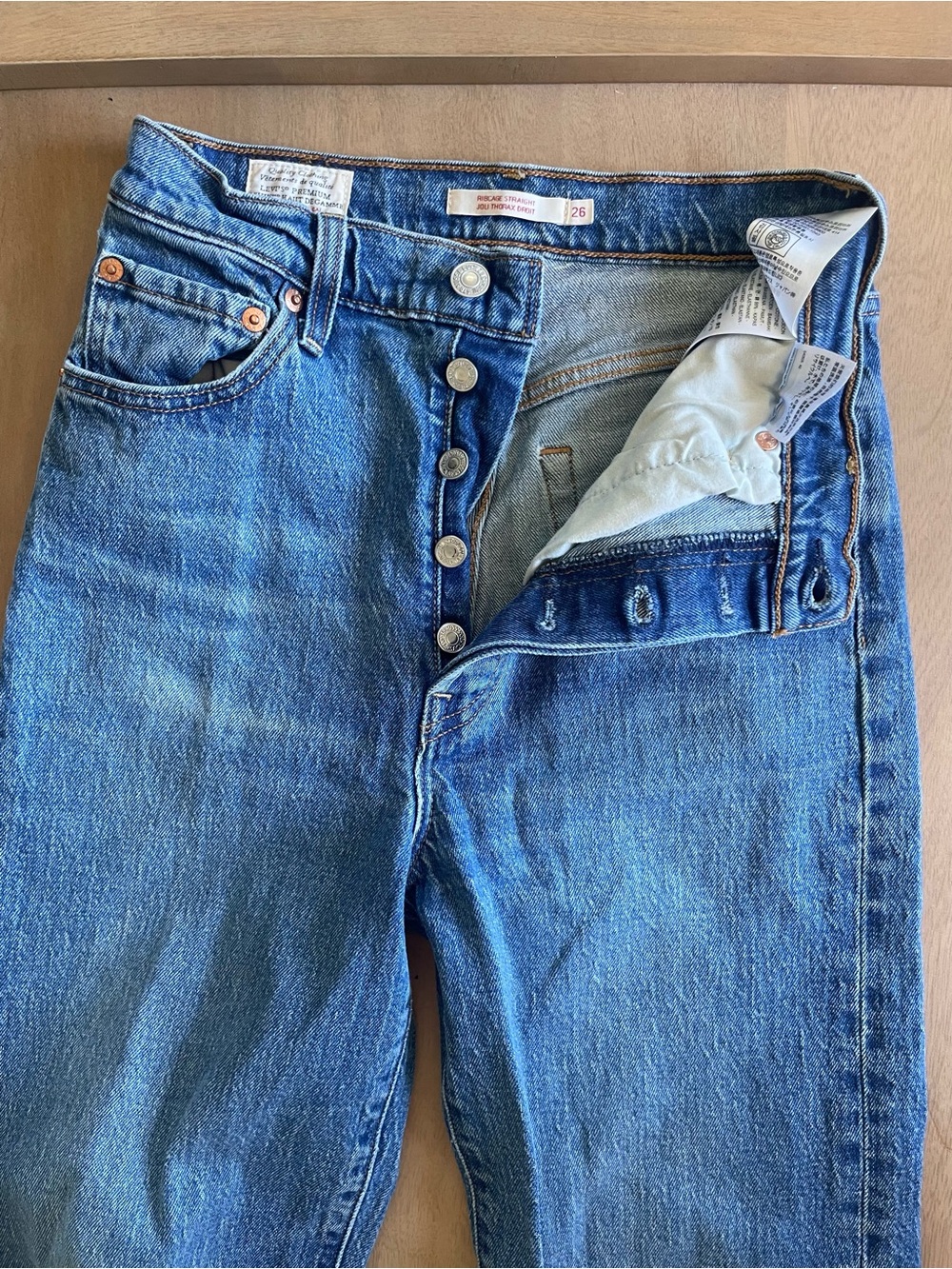 Levi’s Ribcage Straight Button Fly Blue Jeans - Picture 4 of 11